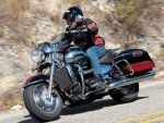0804_crup_04_z+triumph_rocket_touring+front_view.jpg