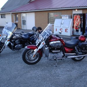 A beverage stop... braving the cold again.