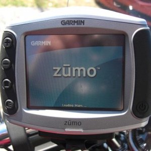 The Zumo 550 GPS itself