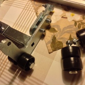 Stand and extra castors