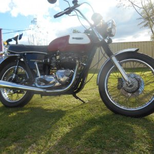 79 Bonneville
