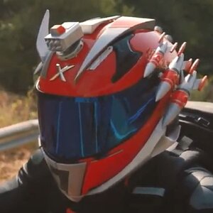 R3_Helmet.JPG
