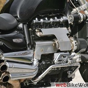 triumph-rocket-3-turbo-side