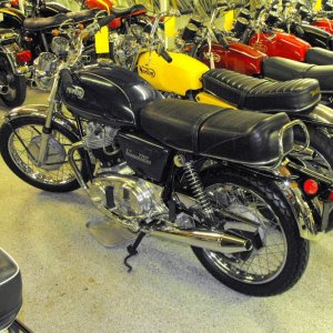 Late Norton 750 Commando
