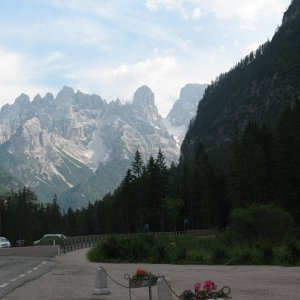 entering italy dolomite sautrday