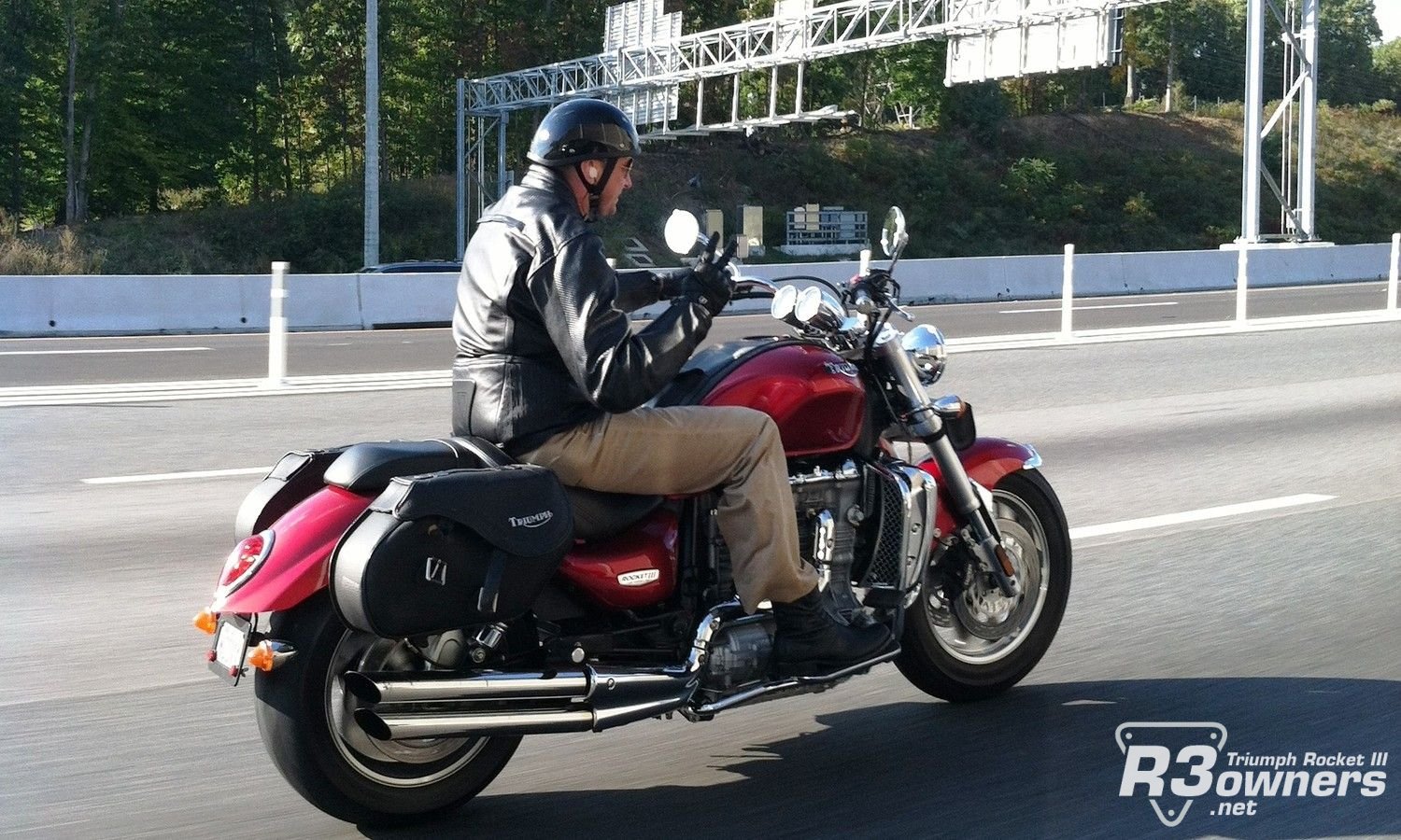 2005 Triumph Rocket-III b
