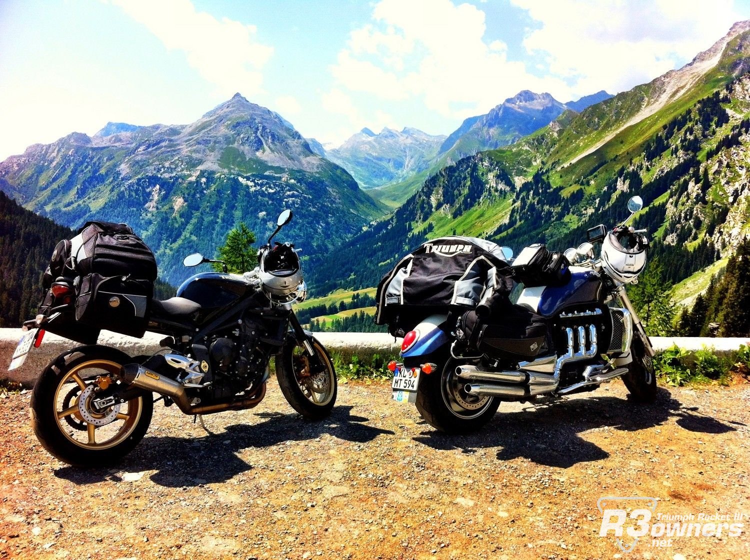 Beautiful Day atop the Alps, somewhere past St Moritz traveling Northwest(i