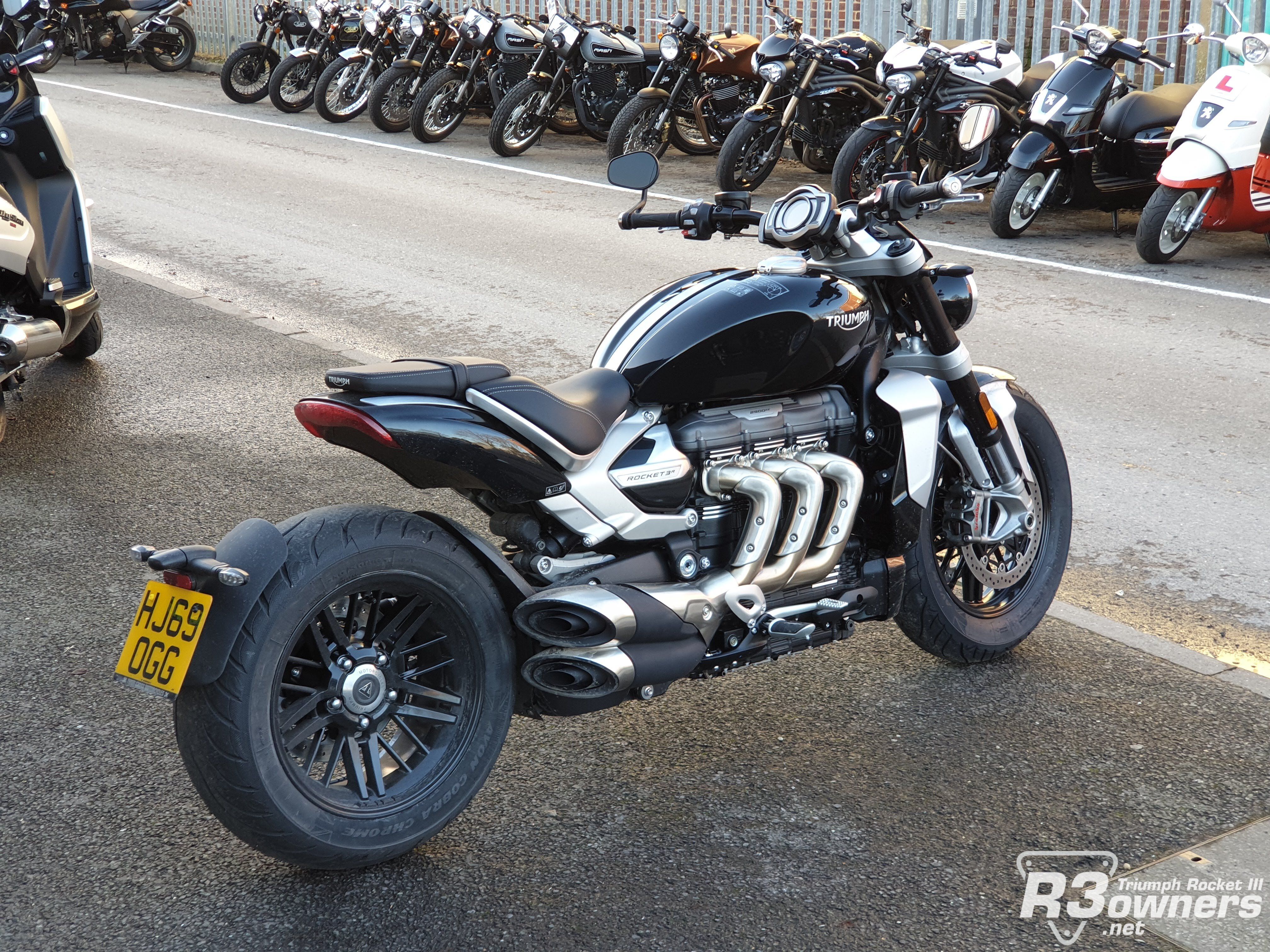 Black Triumph Rocket 3