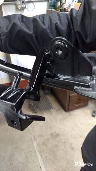 Brace from shifter bracket to kickstand bracket