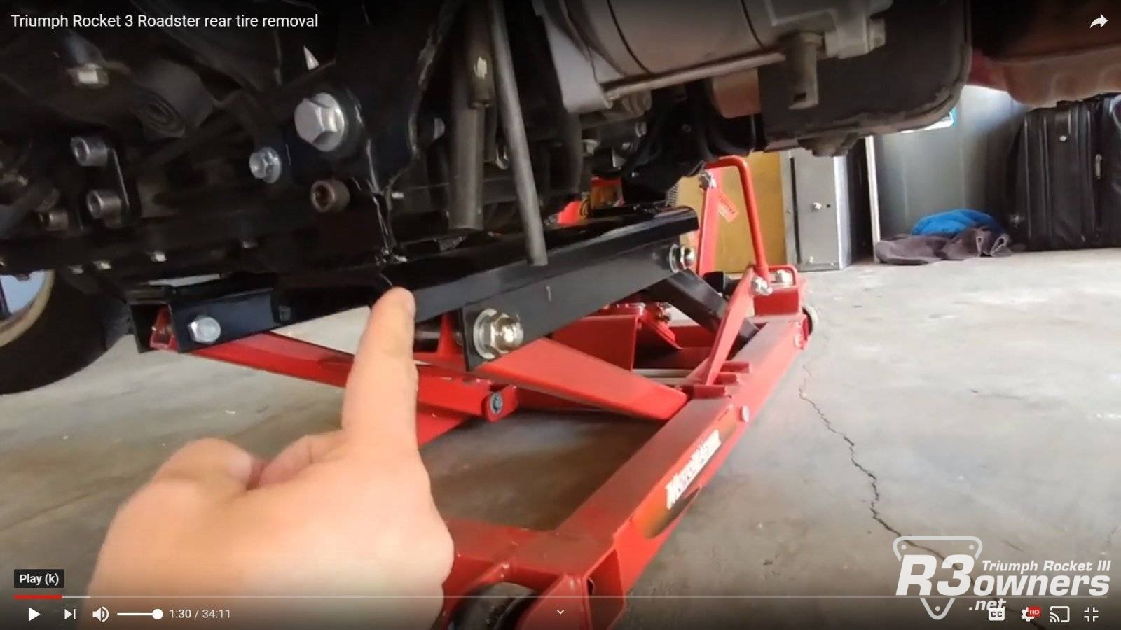 Jack bracket in use for reference.