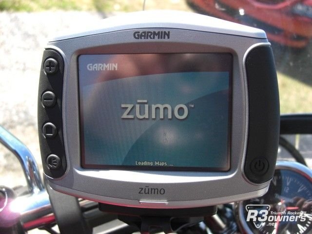 The Zumo 550 GPS itself