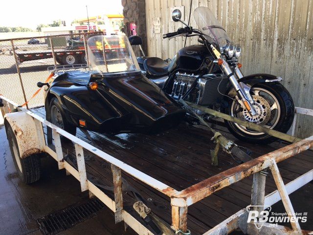 Triumph Rocket III on trailer right side.jpg