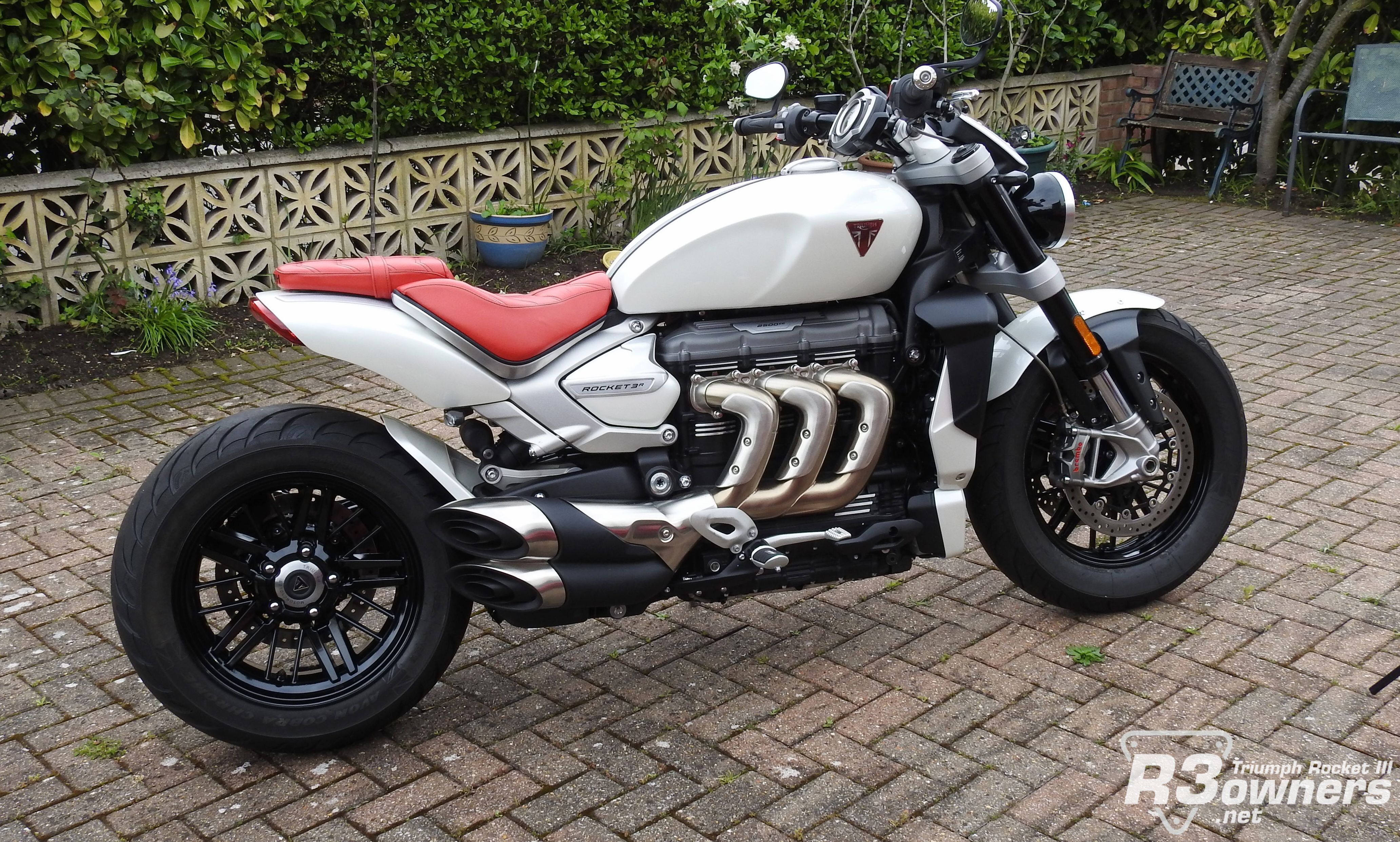 triumph rocket 3r custom