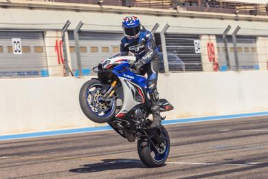 suzuki-gsxr1000-15.jpg