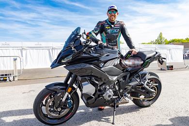 peter-hickman-bmw-m1000xr-iom.jpg