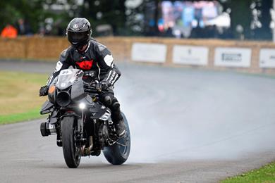 thornton_hundred_speed_triple_1.jpg