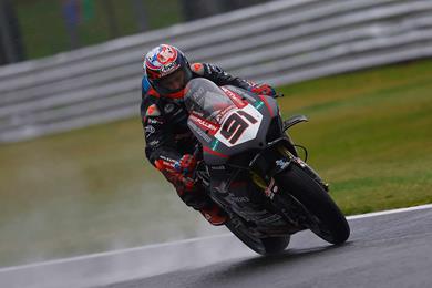 leon-haslam-oulton-friday.jpg