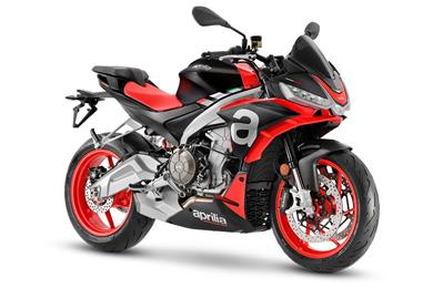 Aprilia-Tuono-660-01.jpg