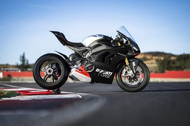 ducati_v4_sp2_1.jpg