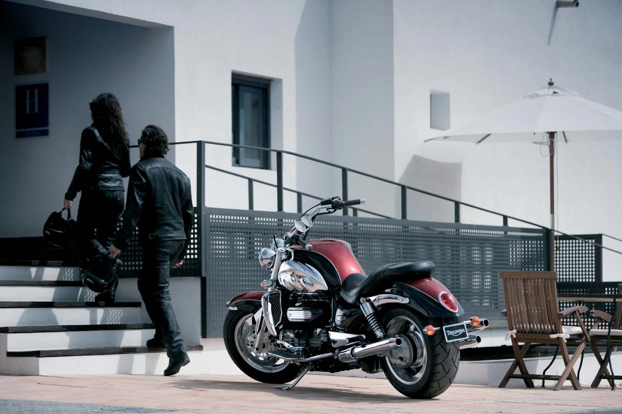 2007-Triumph-RocketIIIClassicb.jpg