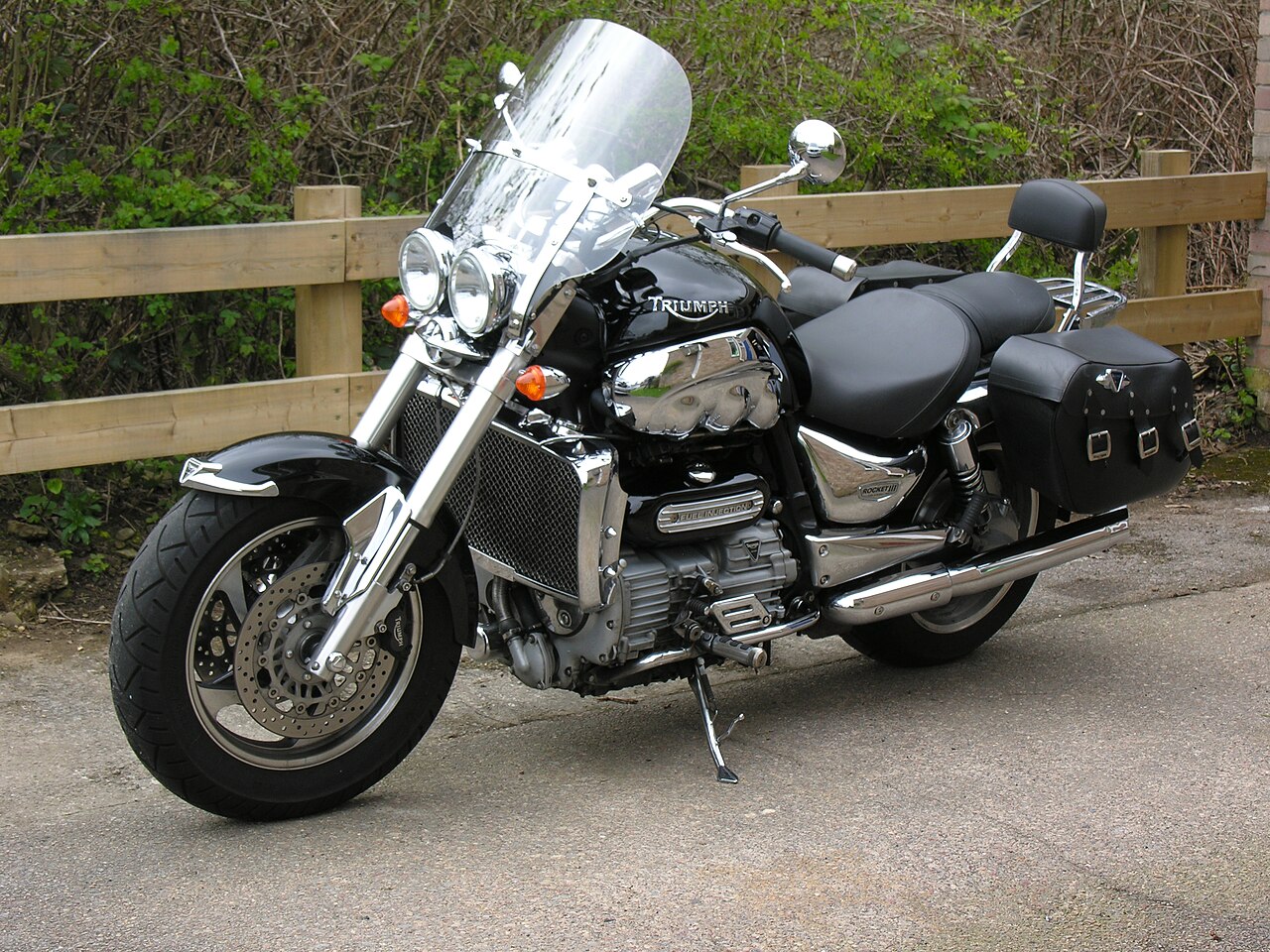 1280px-Rocket_3b.JPG