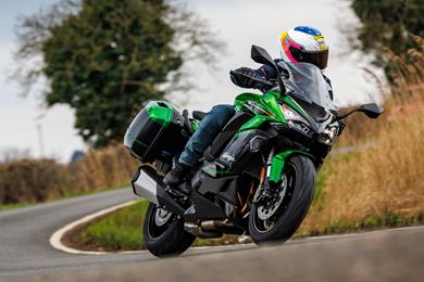 kawasakininja1100sxse_2025_007.jpg