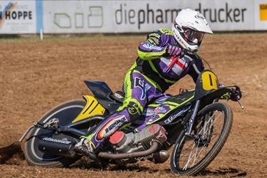 web_paul-cooper-sand-racing-champion.jpg