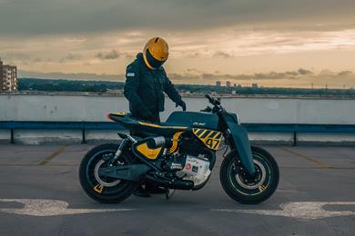 royal-enfield-kitchen-netflix-01.jpg