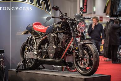 hesketh_valiant01.jpg