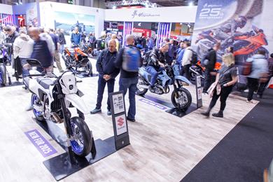 motorcycle_live_4.jpg