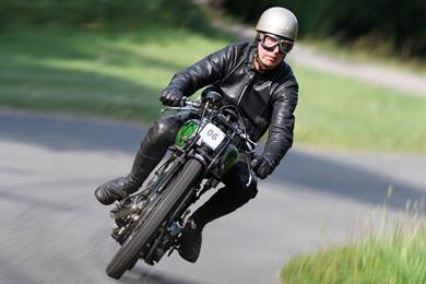 lincs-wolds-vintage-hill-climb-01.jpg