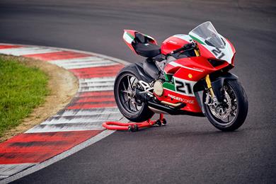 panigale-v2-bayliss-1.jpg