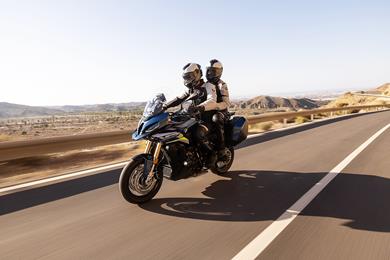 2024-bmw-s1000xr-2.jpg