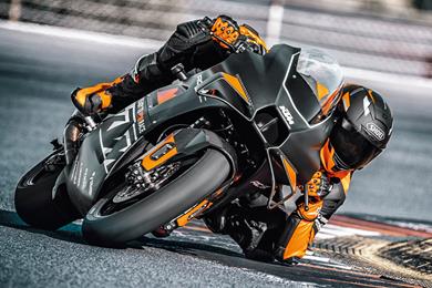 ktm-academy-of-speed-01.jpg