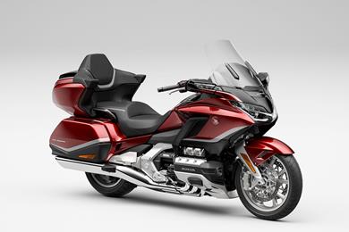 2021-Honda-Gold-Wing-01.jpg