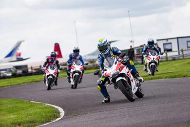 suzuki-125-race-1.jpg