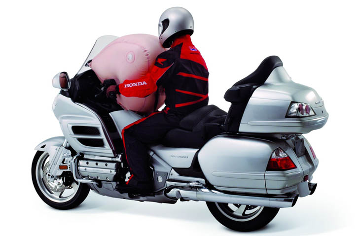 Honda-GoldWing-Airbag.jpg