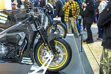 v4cr-motorcycle-live.jpg