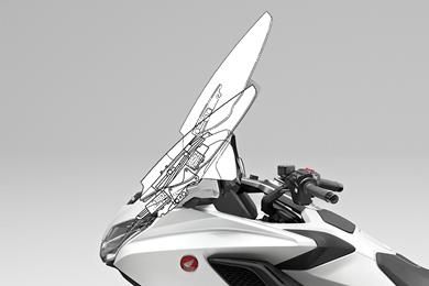 honda-gold-wing-screen-tech-02.jpg