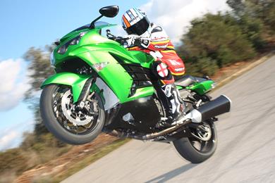 Kawasaki-ZZR1400-01.JPG