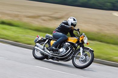 Honda-CB750-06.jpg