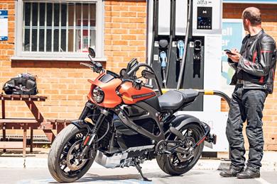 h-d-livewire-uk-06.jpg