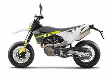 701-supermoto-3.jpg