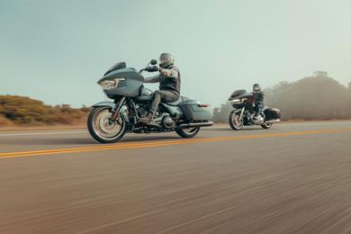 my24-fltrx-riding-1545-ab.jpg