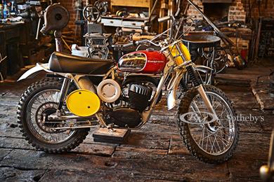 Husqvarna-Viking-360-01.jpg