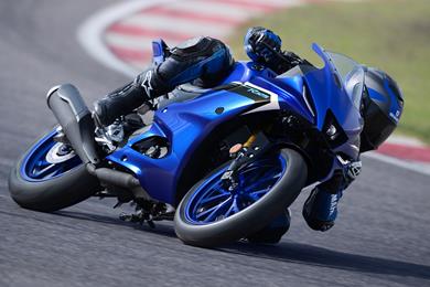 yamaha_r125_4.jpg