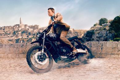 triumph-scrambler-1200-bond-film.jpg