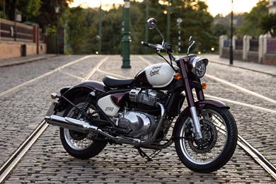 re-classic-650-1.jpg