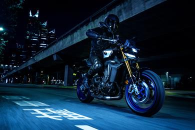 yamaha-mt-09-amplifier-01.jpg