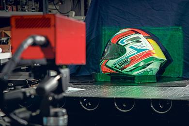 Helmet-scanning-01.jpg